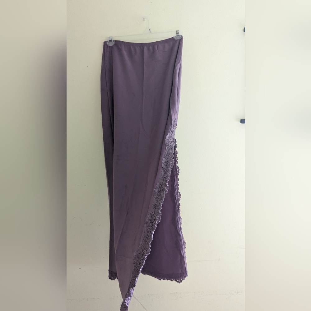 Silky Skirt